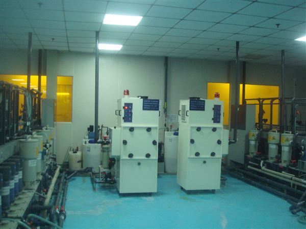 全自動(dòng)破泡機(jī)安裝好后照片